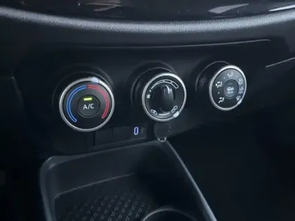 Photo 16 Toyota Aygo 1.0 VVT-i 72 Design