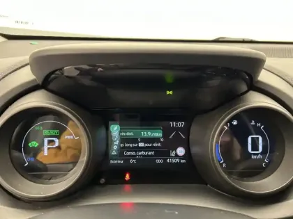 Photo 13 Toyota Yaris Hybride 1.5 HYBRID 116H DYNAMIC