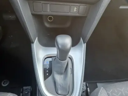 Photo 15 Toyota Yaris Hybride 116h Design