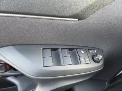 Photo 14 Toyota Yaris Hybride 116h Design