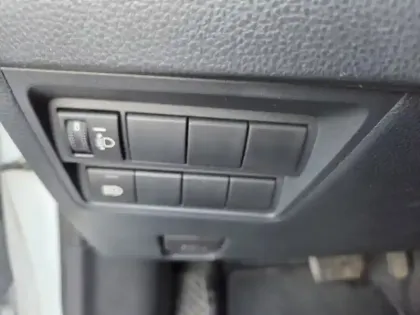 Photo 13 Toyota Yaris Hybride 116h Design