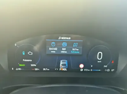 Photo 15 Ford Kuga 2.5 Duratec 180ch Hybrid FlexiFuel ST-Line X Powershift