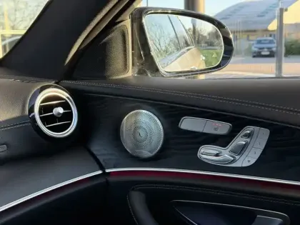 Photo 34 Mercedes Classe E Berline 220 d AMG Line