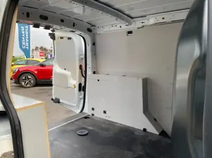 Photo 10 Ford Transit Connect Fourgonnette L1 1.0E 100ch E85 Trend