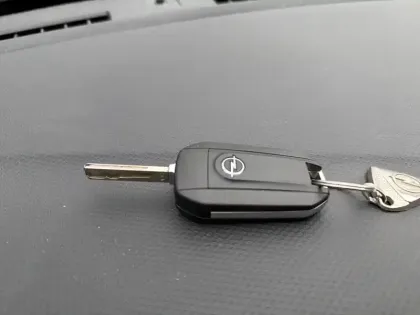 Photo 29 Opel Corsa  1.2 Turbo 100 ch BVM6