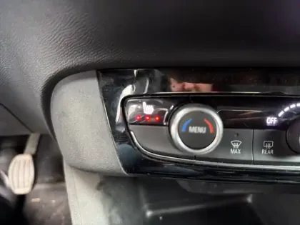 Photo 28 Opel Corsa  1.2 Turbo 100 ch BVM6