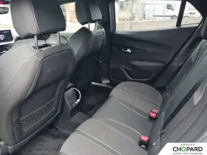 Photo 10 Peugeot 2008  Hybrid 136 e-DCS6