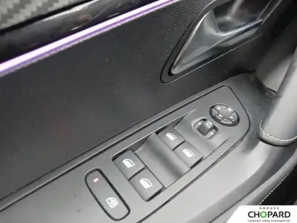 Photo 12 Peugeot 2008  Hybrid 136 e-DCS6