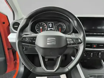 Photo 10 Seat Arona  1.0 TSI 95 ch Start/Stop BVM5 Copa