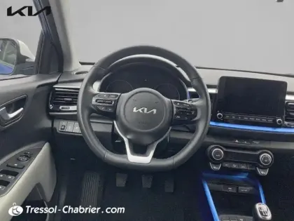 Photo 11 Kia Stonic  1.0 T-GDi 100 ch ISG BVM6 Blue Edition