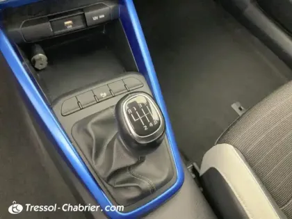 Photo 23 Kia Stonic  1.0 T-GDi 100 ch ISG BVM6 Blue Edition