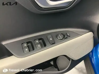 Photo 19 Kia Stonic  1.0 T-GDi 100 ch ISG BVM6 Blue Edition