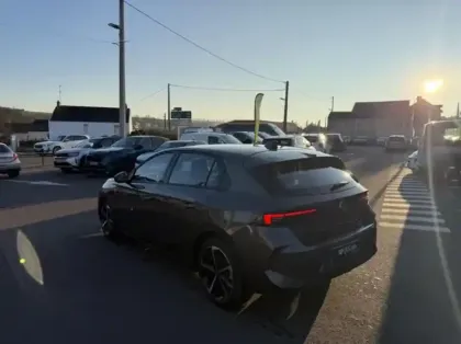 Photo 6 Opel Astra  1.2 Turbo 110ch