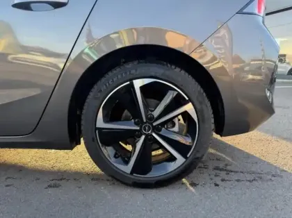 Photo 8 Opel Astra  1.2 Turbo 110ch