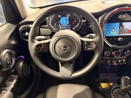 Photo 5 Mini Mini  5 Portes Cooper 136ch Edition Premium BVA7