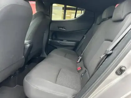 Photo 13 Toyota C-HR  122h Graphic 2WD E-CVT