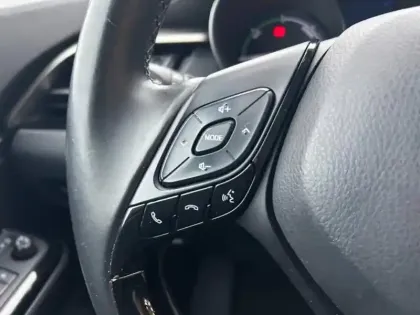 Photo 16 Toyota C-HR  122h Graphic 2WD E-CVT