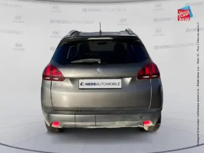 Photo 6 Peugeot 2008  1.2 PureTech 82ch E6.c Signature S&S