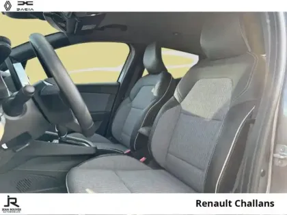 Photo 17 Renault Clio  1.6 E-Tech 145ch full hybrid Techno