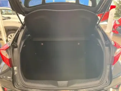 Photo 10 Toyota C-HR  1.2 Turbo 116ch Dynamic 2WD