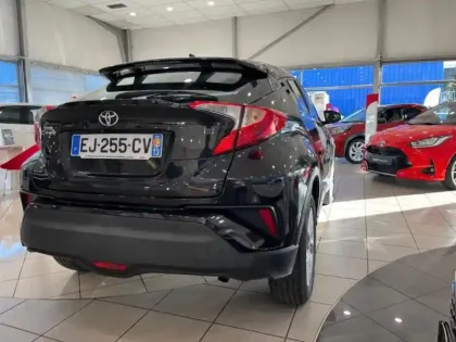Photo 9 Toyota C-HR  1.2 Turbo 116ch Dynamic 2WD
