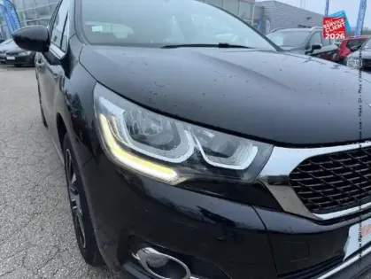 Photo 12 DS DS 4  THP 165ch So Chic S/S EAT6 Camera Attelage