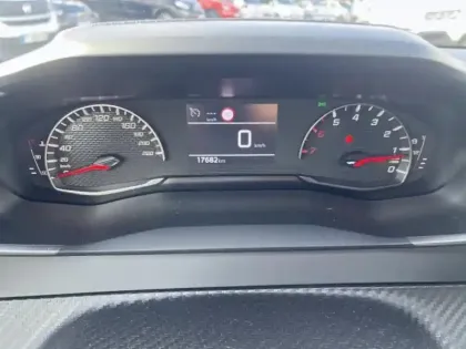 Photo 14 Peugeot 208  1.2 100ch S&S Style