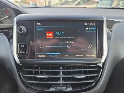 Photo 13 Peugeot 208  1.2 PureTech 82ch Style 5p