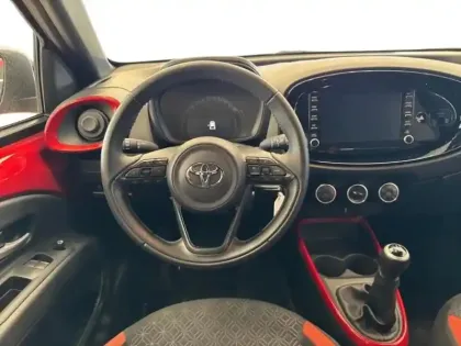 Photo 10 Toyota Aygo  X 1.0 VVT-i 72ch Design