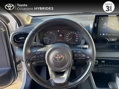 Photo 27 Toyota Yaris  116h Dynamic 5p MC24