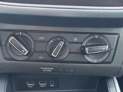 Photo 14 Seat Arona  1.0 EcoTSI 115ch Start/Stop Style DSG Euro6d-T