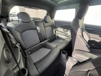 Photo 6 Mini Mini  Cooper SE 184ch Edition Greenwich BVA