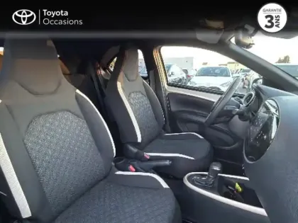 Photo 5 Toyota Aygo  X 1.0 VVT-i 72ch Air Design S-CVT MY24
