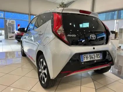 Photo 6 Toyota Aygo  1.0 VVT-i 72ch x-sport 5p