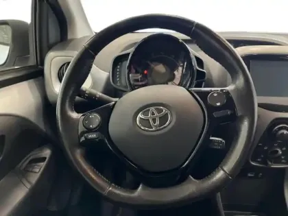 Photo 13 Toyota Aygo  1.0 VVT-i 72ch x-sport 5p