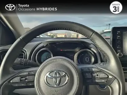 Photo 12 Toyota Yaris  116h Iconic 5p MY21