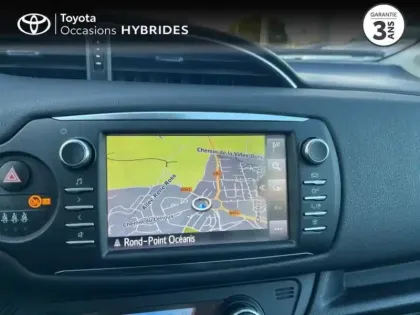 Photo 14 Toyota Yaris  100h Dynamic 5p MY19