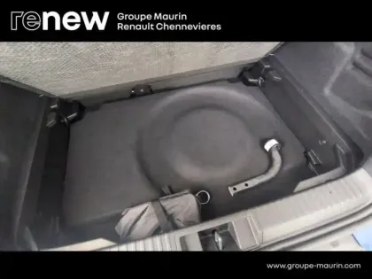 Photo 14 Renault Captur  1.6 E-Tech full hybrid 145ch Techno