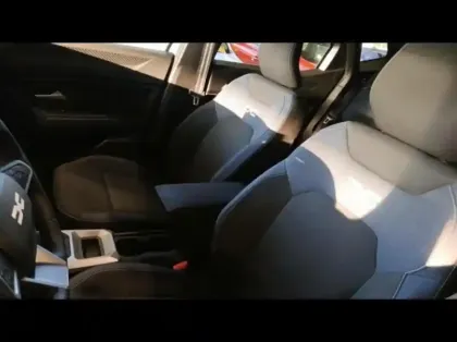 Photo 9 Dacia Duster  1.6 hybrid 140ch Journey