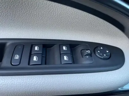 Photo 11 Fiat 600  1.2 Hybrid 100ch La Prima DCT6