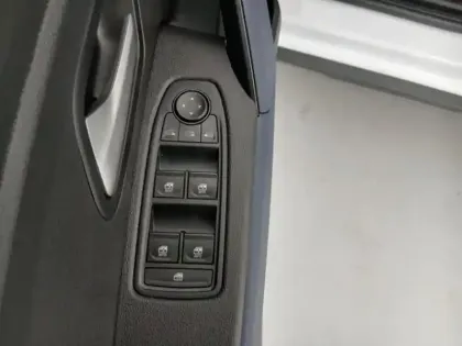 Photo 12 Dacia Duster  1.6 hybrid 140ch Journey