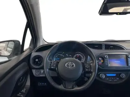 Photo 10 Toyota Yaris  100h Dynamic 5p MY19