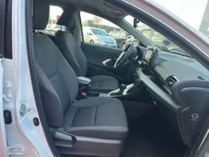 Photo 5 Toyota Yaris  116h Dynamic 5p MY21