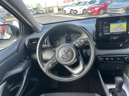 Photo 8 Toyota Yaris  116h Dynamic 5p MY21