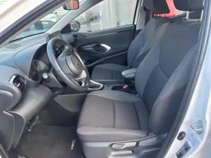 Photo 10 Toyota Yaris  116h Dynamic 5p MY21