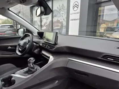 Photo 23 Peugeot 3008 II BlueHDi 130 S&S Active Business