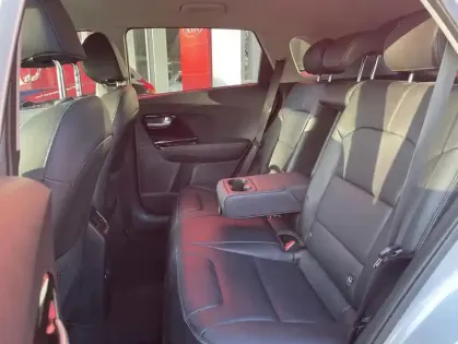 Photo 10 Kia Niro 1.6 GDi 171 ch PHEV DCT6 Premium