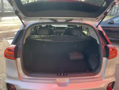 Photo 12 Kia Niro 1.6 GDi 171 ch PHEV DCT6 Premium