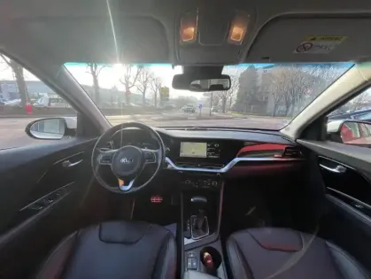 Photo 11 Kia Niro 1.6 GDi 171 ch PHEV DCT6 Premium