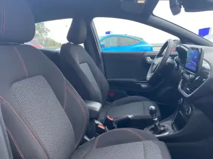 Photo 23 Ford Puma 1.0 Flexifuel 125ch S&S mHEV ST-Line